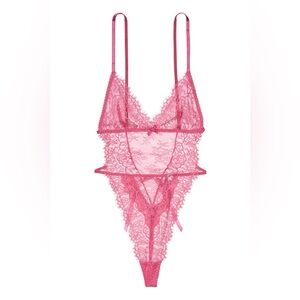 NWT Victoria’s Secret Dream Angels unlined corded lace pink teddy. Size small